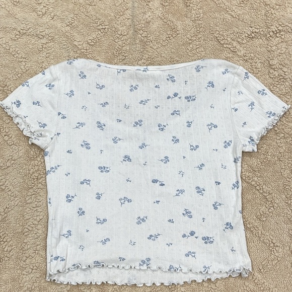 White Floral Top - Picture 7 of 9